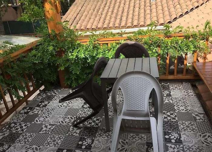 Casacoquelicot Un Jardin Sud-americain En Provence Ferienhaus