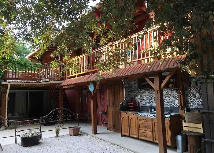 Casacoquelicot Un Jardin Sud-americain En Provence Ferienhaus *